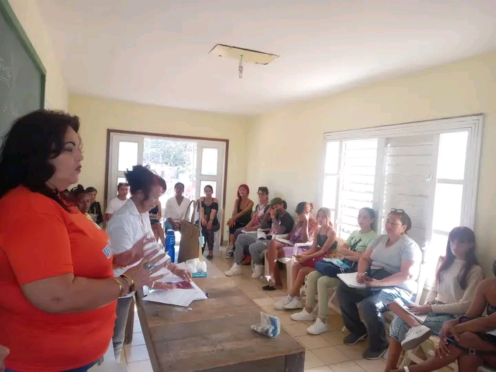 Día Naranja en Villa Clara: mujeres, violencia y vejez