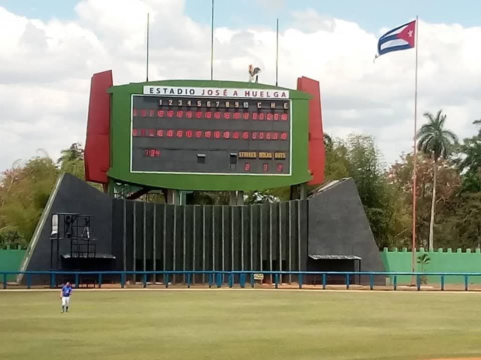 Enfrenta Villa Clara a Sancti Spíritus en el inicio de la 64 Serie Nacional de Béisbol