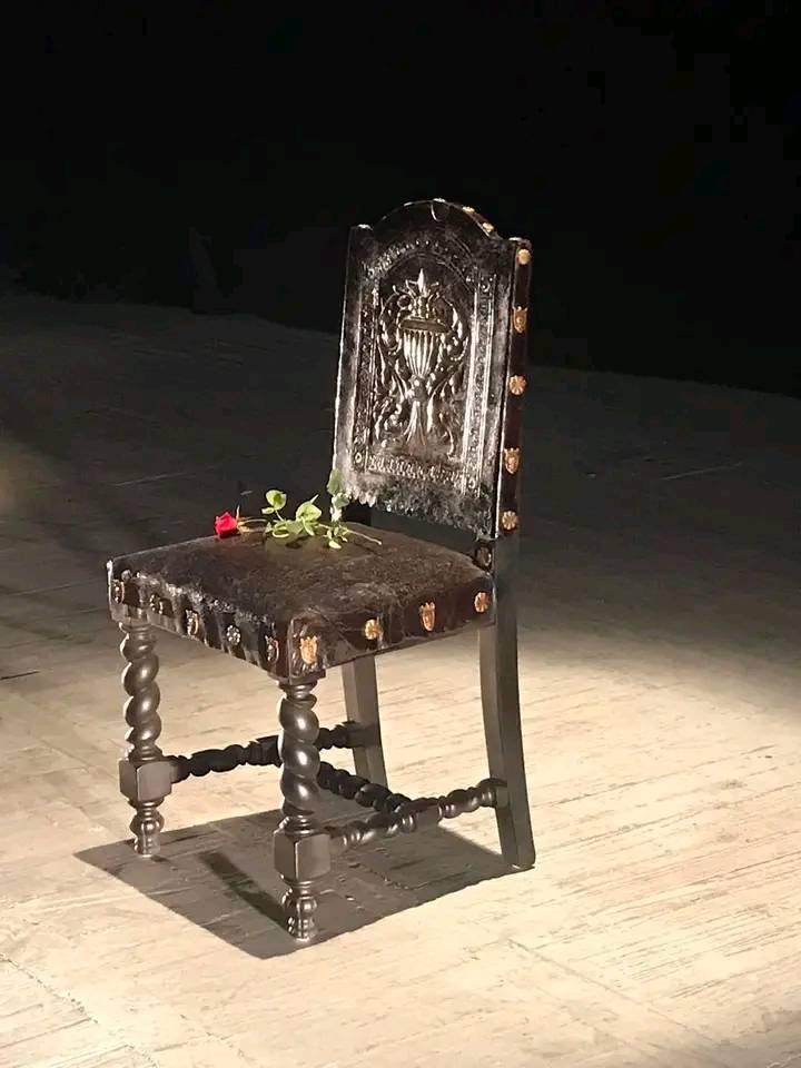 Develan piezas de valor patrimonial en Teatro La Caridad de Santa Clara 3 silla