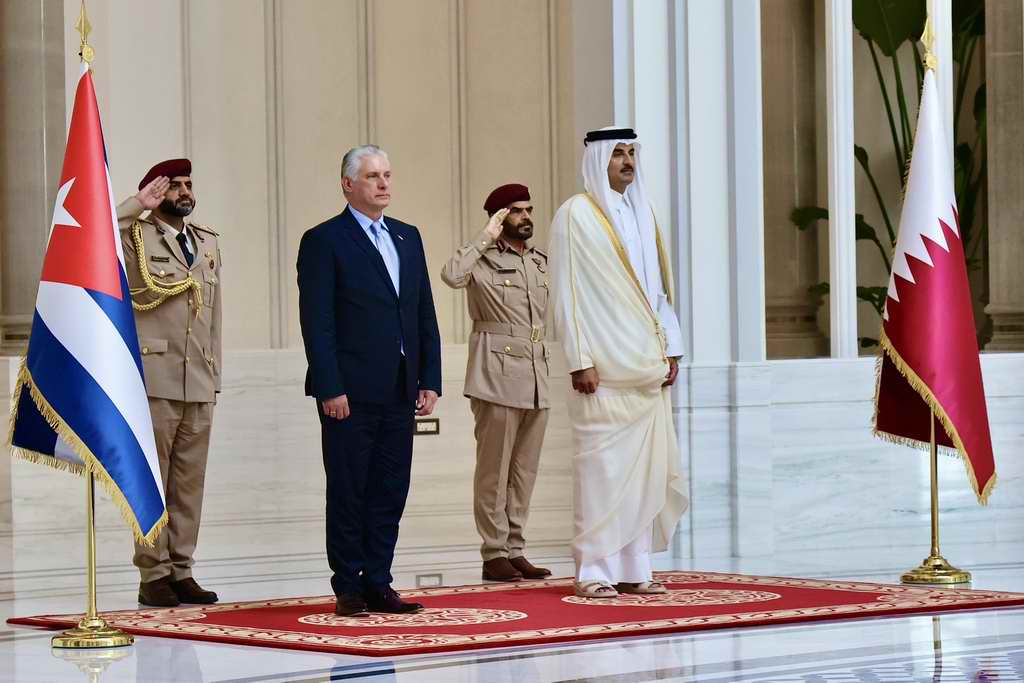 Recibe Emir de Qatar al Presidente de Cuba