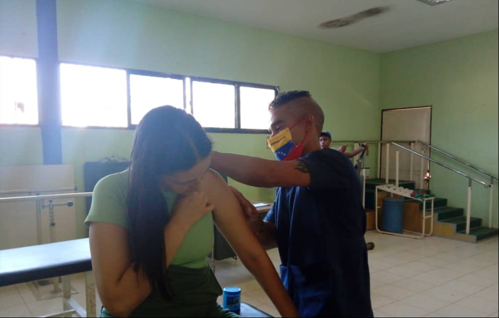 Valientes, el beso al mundo en la frontera de Venezuela con Brasil
