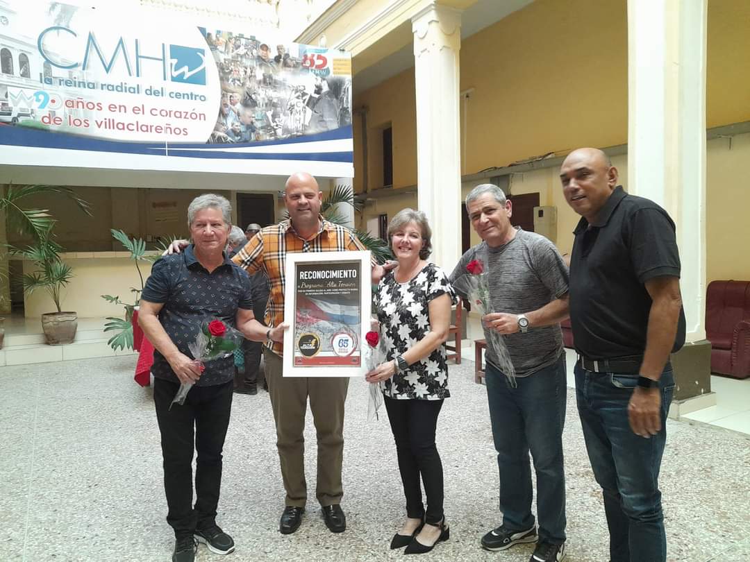  Reconocen al programa Alta Tensión en sus 30 años 