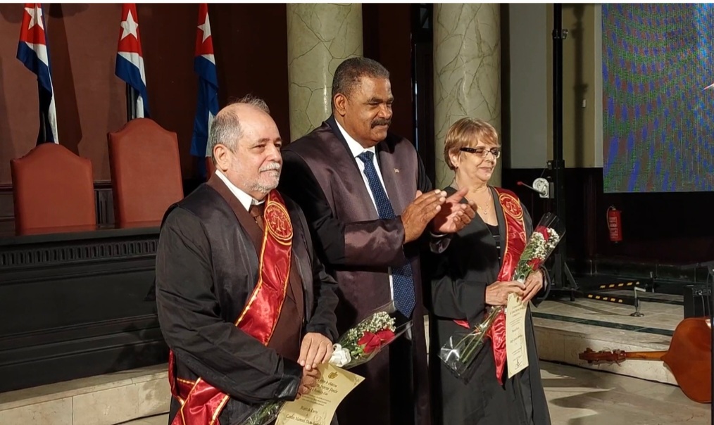 Asiste Díaz-Canel a apertura del año judicial en Cuba