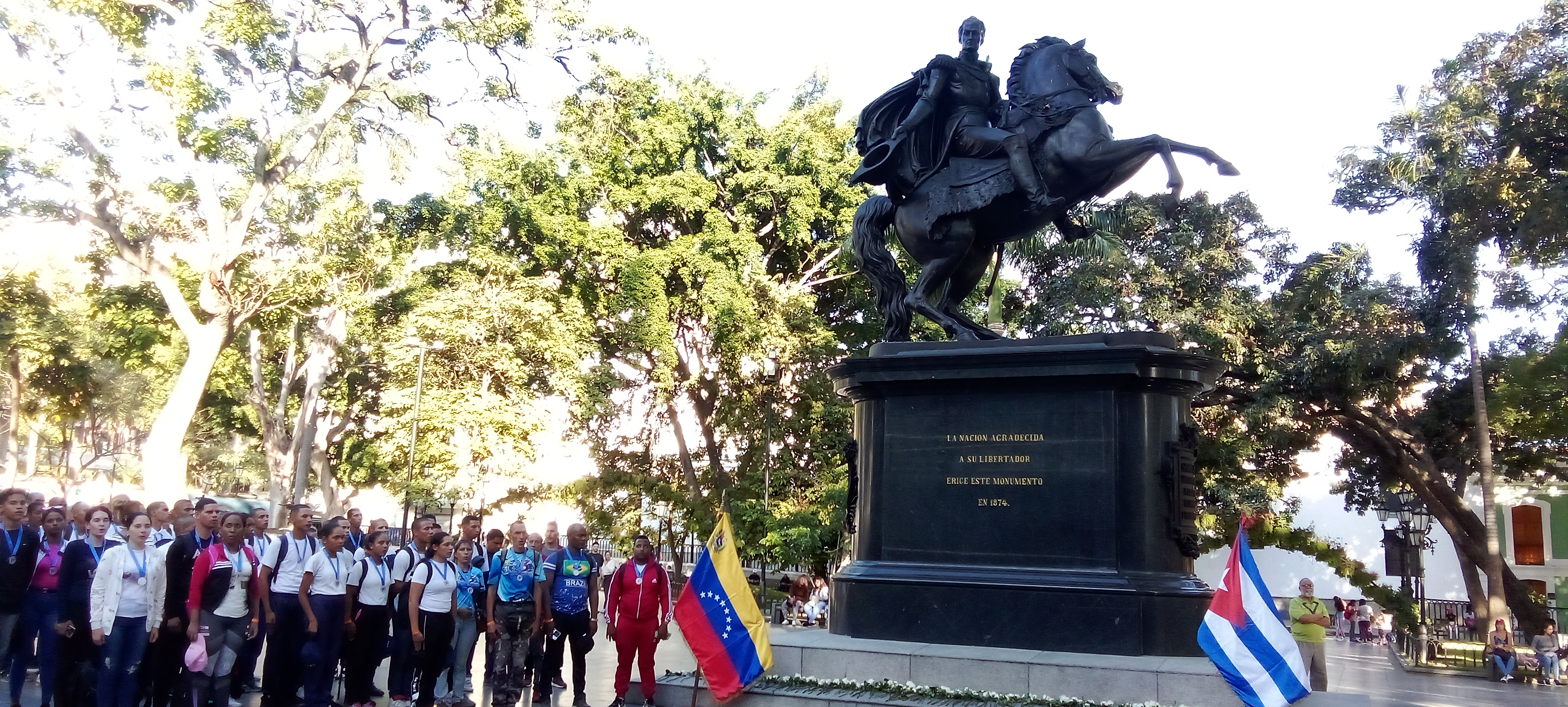 Con los corazones unidos, reeditan en Venezuela Ruta De Martí a Bolívar