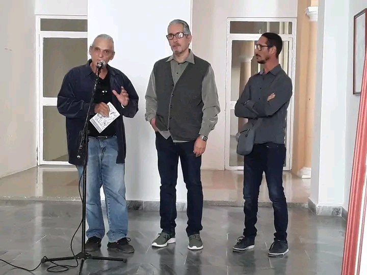 Una tosca poética de la filosofía del desreír