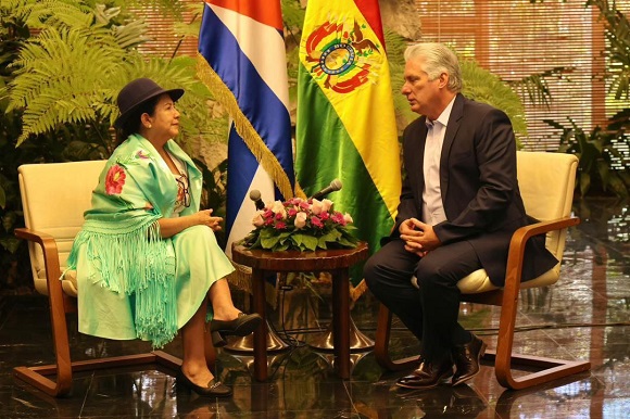 Sostiene Díaz-Canel encuentro con la canciller del Estado Plurinacional de Bolivia