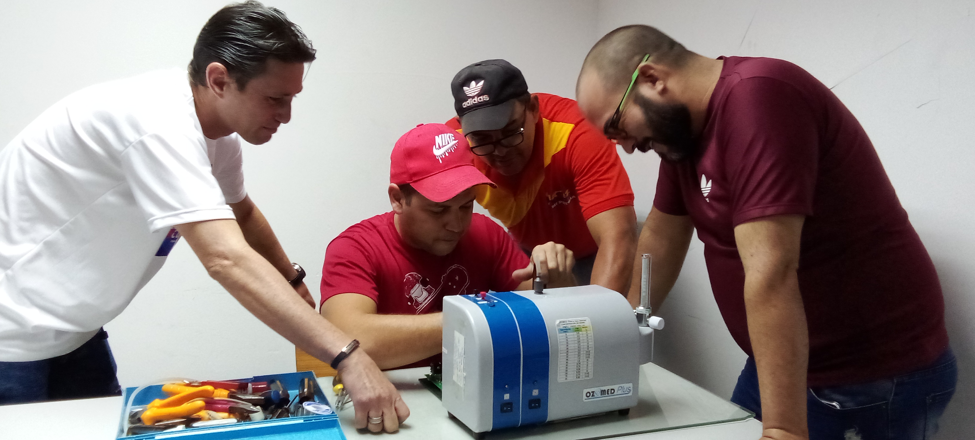 Falco, el orgullo de un joven ingeniero cubano que en Venezuela innova y canta a la vida