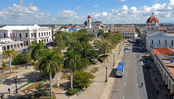 Presidente cubano acepta renuncia del gobernador de Cienfuegos