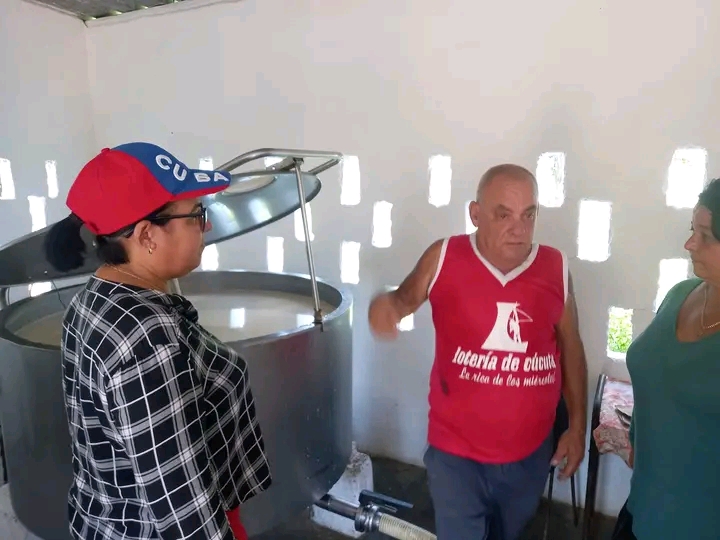 Manicaragua avanza en la contratación y entrega de la leche 