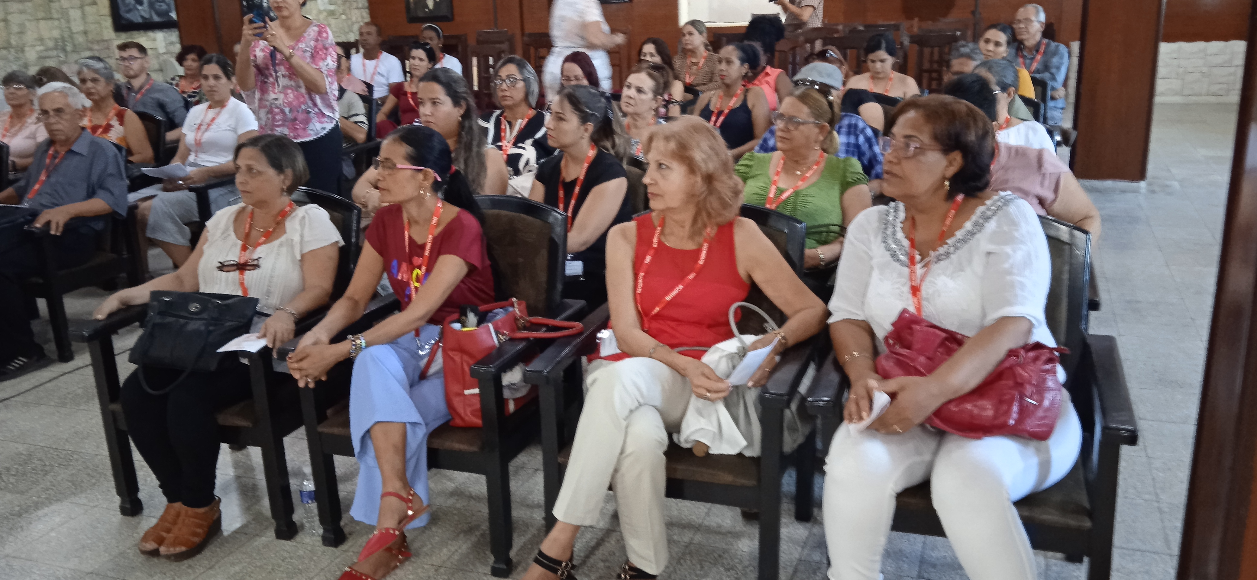 Desarrolló Contraloría de Villa Clara taller sobre investigación e innovación