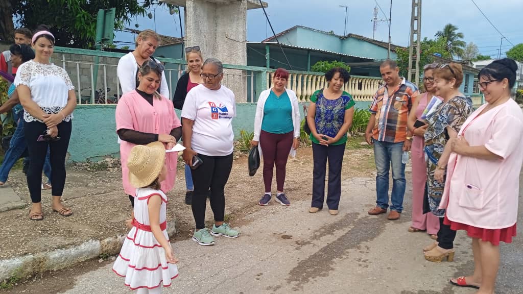 Educación, Cultura, Ciencia en el centro de visita parlamentaria en Santo Domingo 