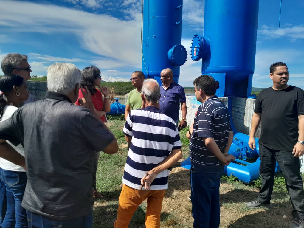 Intercambian con pobladores sobre el abasto de agua en Santa Clara