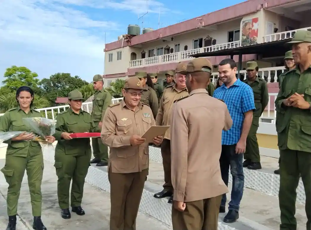 Celebran en Villa Clara acto por el aniversario 60 de la constitución ...