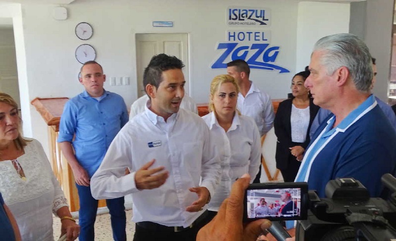 Recorre Díaz-Canel obras de interés económico y social en Sancti Spíritus (+fotos)