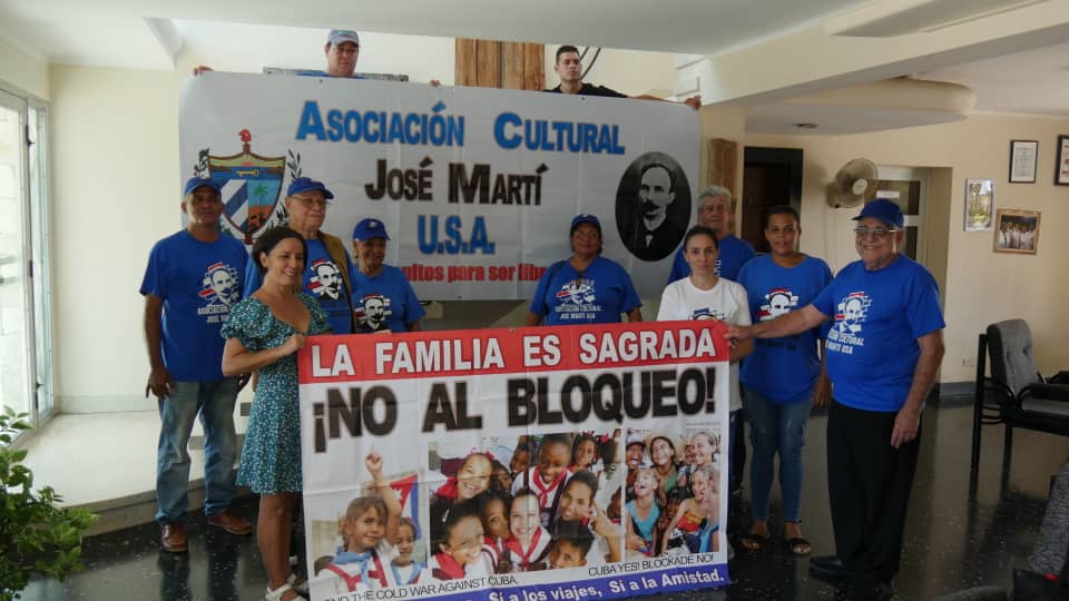 Asociación Cultural José Martí USA entrega donativo de medicamentos en Villa Clara