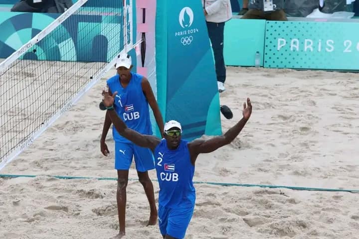 Debut a lo grande de Alayo y Noslen en París 2024