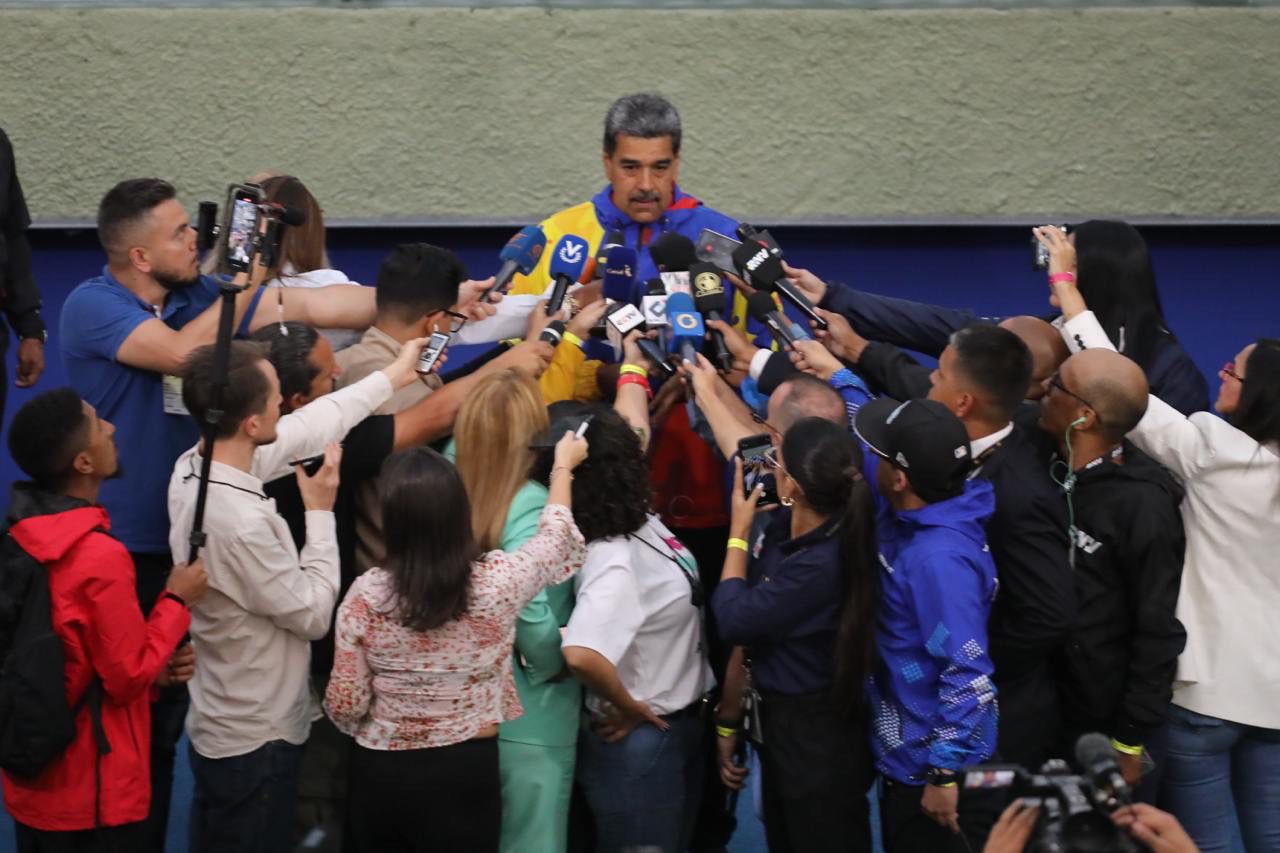  Venezuela protagoniza día memorable con sus elecciones democráticas y de paz