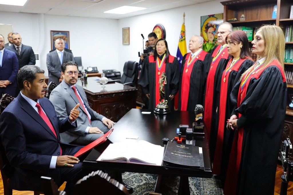 Presidente de Venezuela presentó recurso de amparo ante TSJ