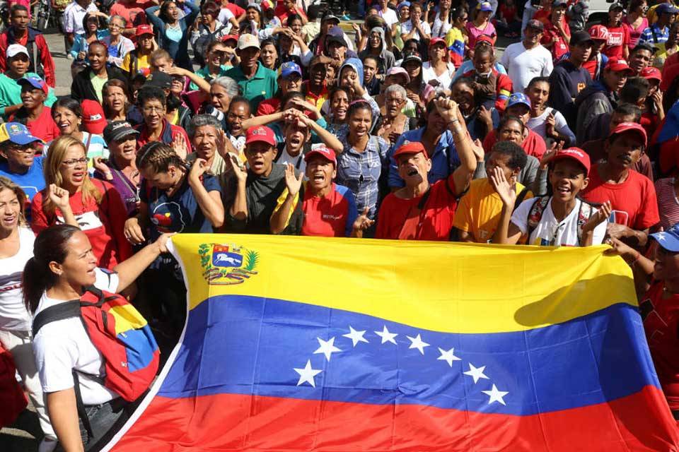 Pueblo revolucionario marcha este sábado por una Venezuela en paz