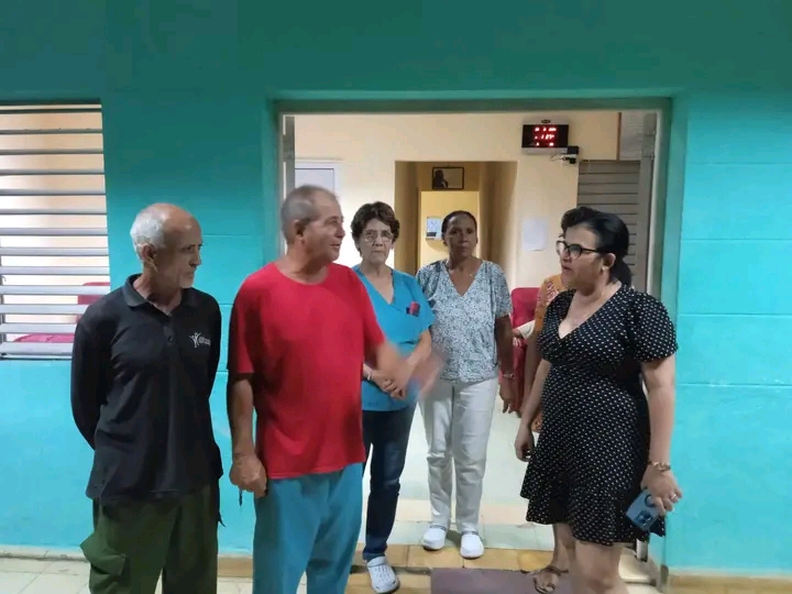 Prosiguen recorridos gubernamentales por instituciones sanitarias de Villa Clara 