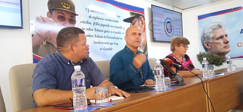 Anuncian los CDR programa de actividades por su aniversario 64