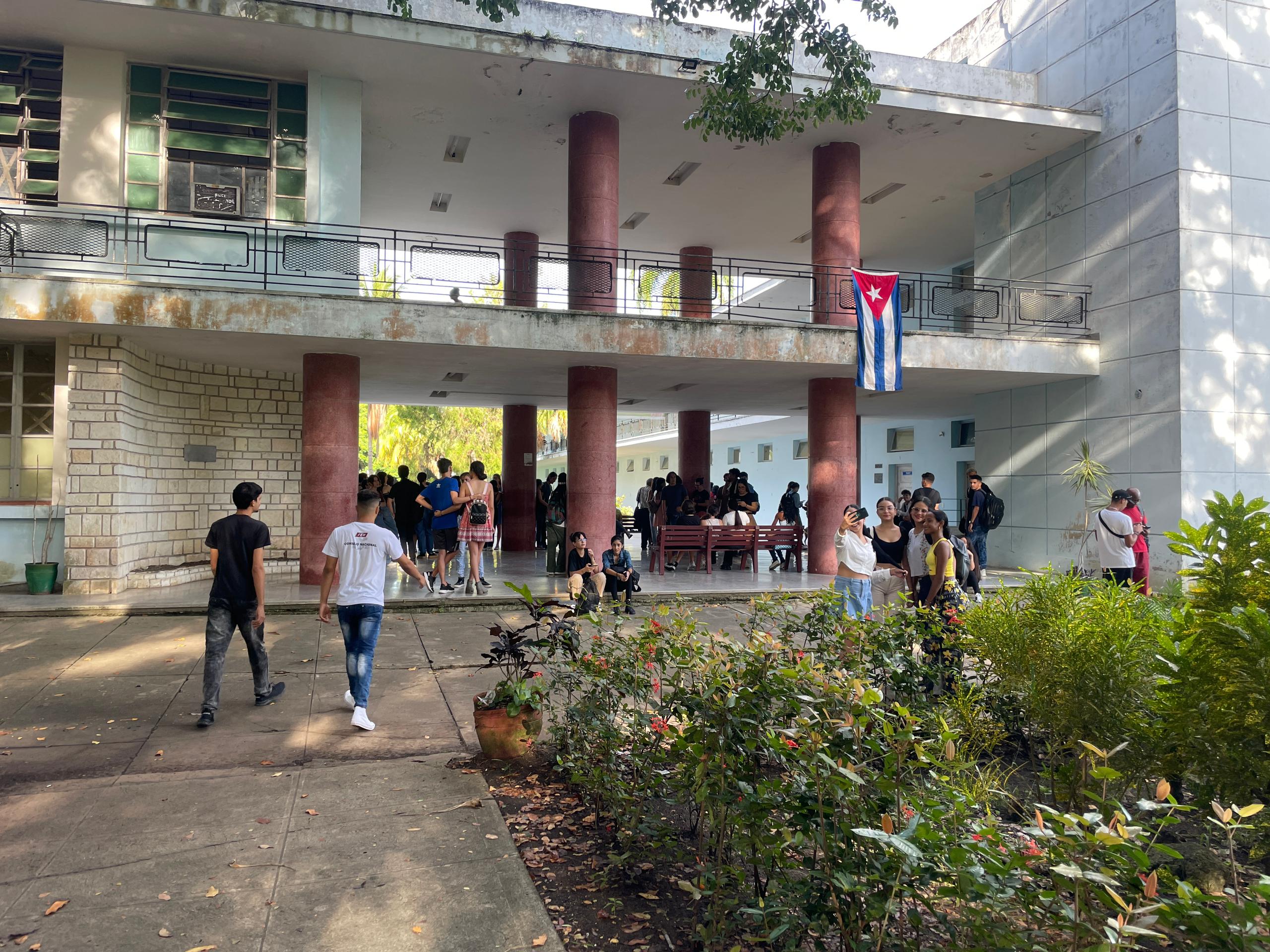 Como en el resto del país, este lunes 16 de septiembre, inició el curso escolar 2024-2025 en la Universidad Central “Marta Abreu” de Las Villas, con el recibimiento a los estudiantes de nuevo ingreso.