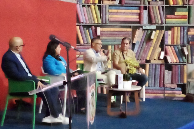 Presentan en Caracas “Guarimbas los gestores del caos”