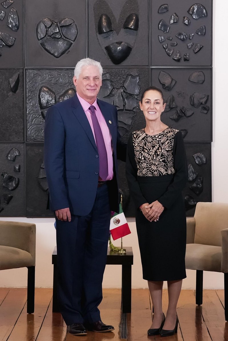 Regresa Díaz-Canel a Cuba tras participar en investidura de Sheinbaum
