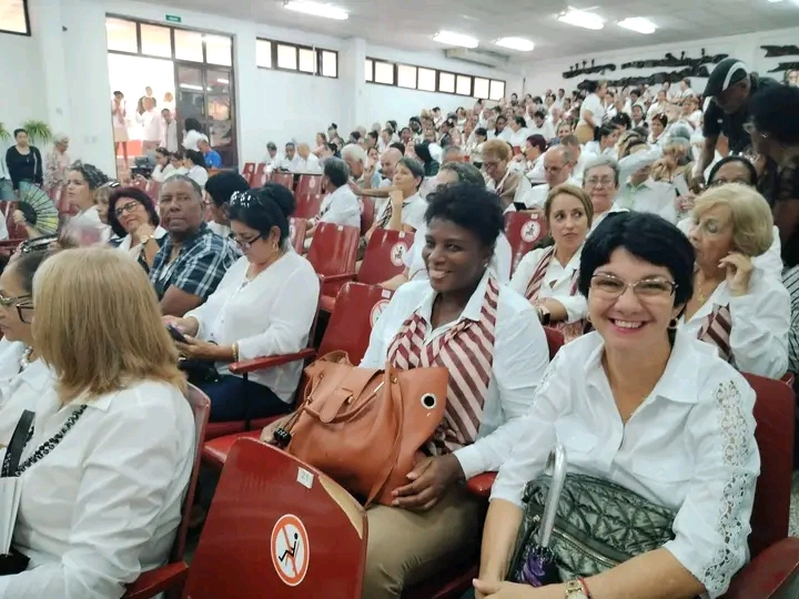 Reconocen compromiso social de trabajadores bancarios villaclareños