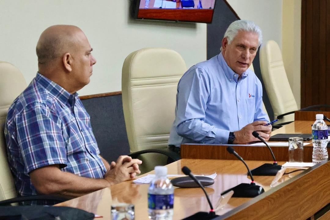 Presidente de Cuba chequea restablecimiento de sistema eléctrico