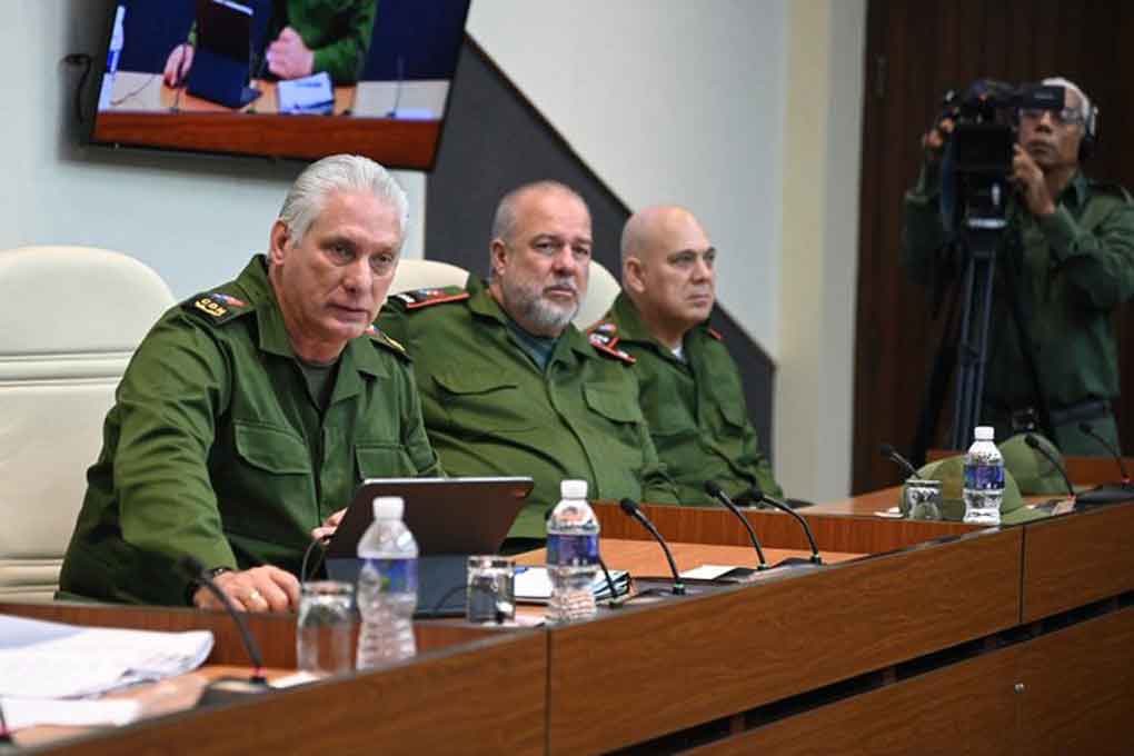 Evalúa Díaz-Canel situación en oriente cubano por paso de Oscar