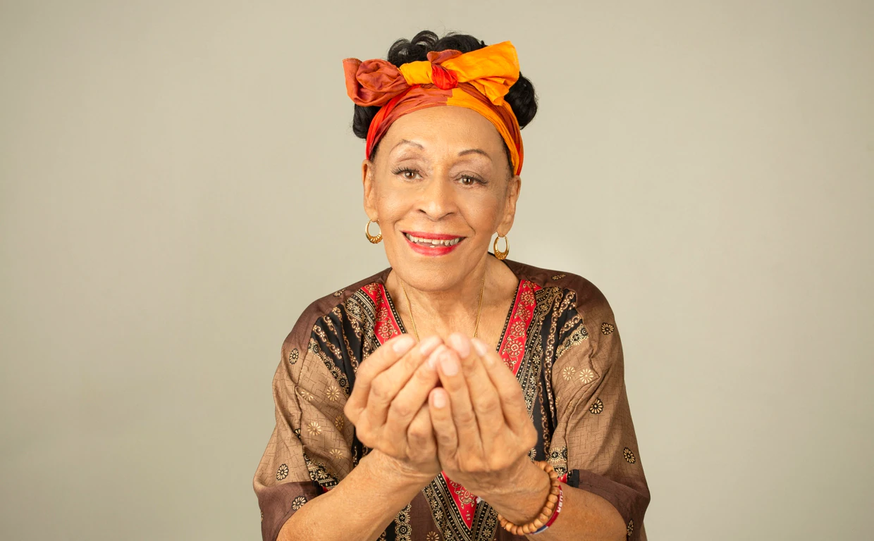 Celebra Omara Portuondo su 94 cumpleaños