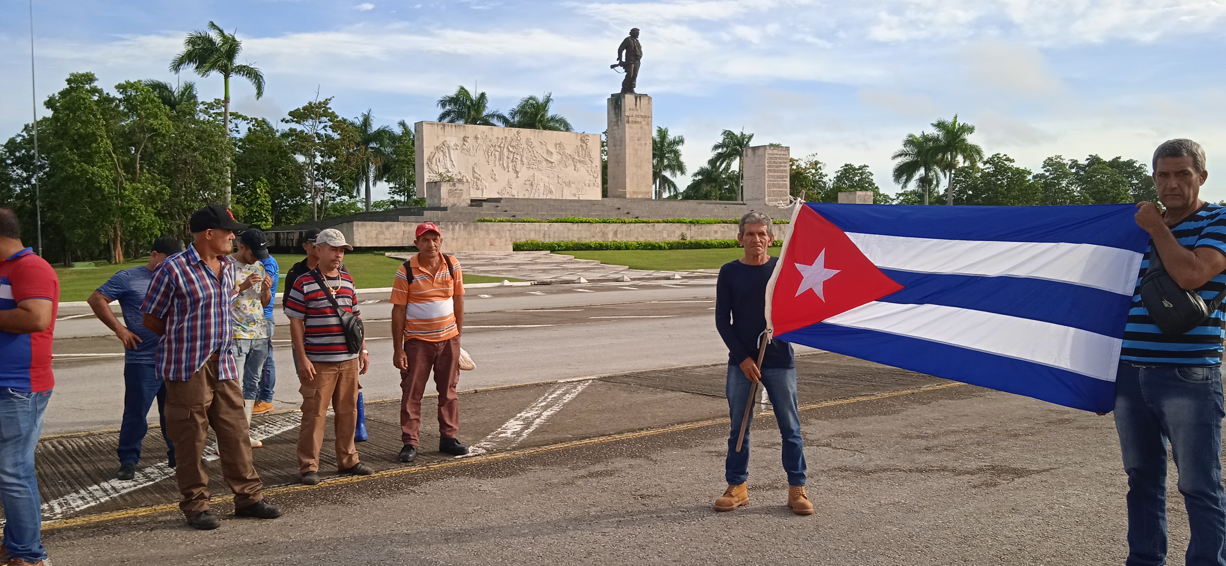 Otra lección de solidaridad de los agroazucareros villaclareños