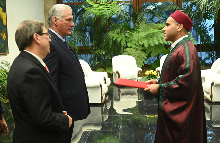 Recibe Díaz-Canel cartas credenciales de nuevos embajadores 