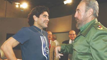 El día en que Maradona tocó el cielo con las manos
