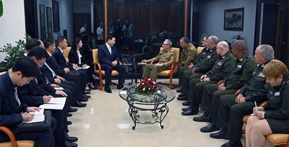 Raúl Castro recibió a consejero de Estado de China