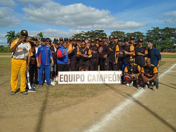 Santa Clara, campeón de la Serie Provincial de Béisbol 