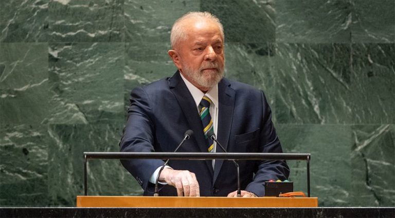 Operan a Lula de hemorragia intracraneal, se recupera en cuidados intensivos