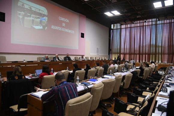 Desempeño fiscal en 2025 será mejor que el año que concluye