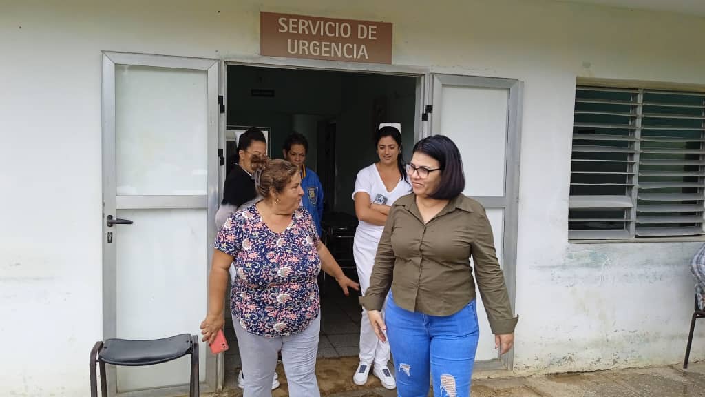 Atiende Gobernadora de Villa Clara planteamientos del pueblo en Báez