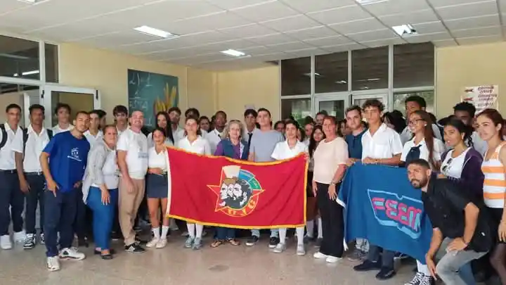 Entregan condición «Siempre joven» a la Escuela Pedagógica de Villa Clara