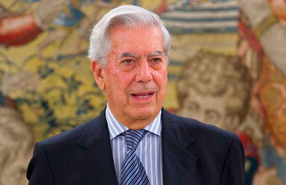 Más de uno de sus críticos lo define como un gran escritor, cuyo brillo contrastaba con posiciones políticas antipopulares y antidemocráticas. Foto: Archivo.