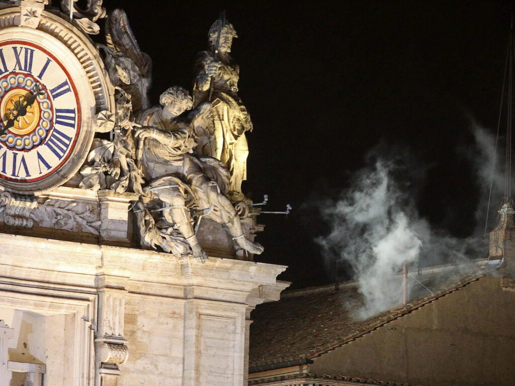 El féretro de Su Santidad Francisco será trasladado este miércoles a la Basílica de San Pedro