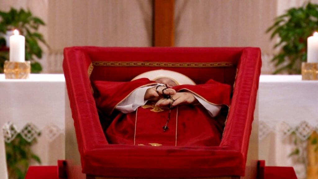 El féretro de Su Santidad Francisco será trasladado este miércoles a la Basílica de San Pedro
