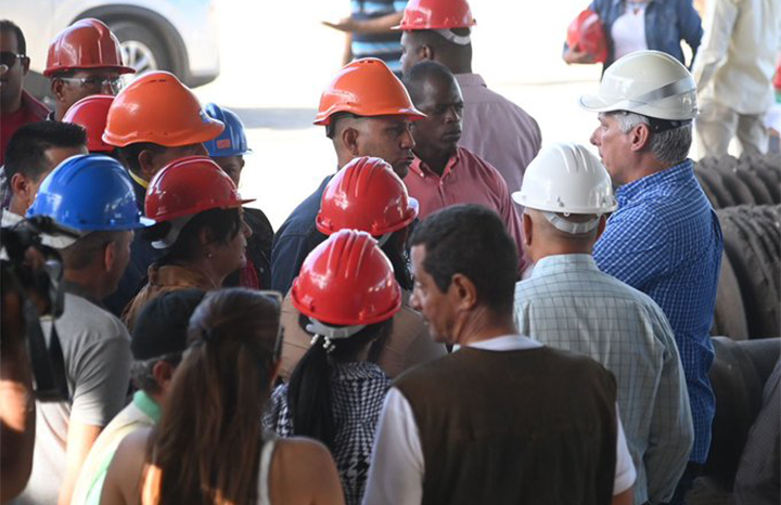 Visita Díaz-Canel sitios de interés económico en Granma
