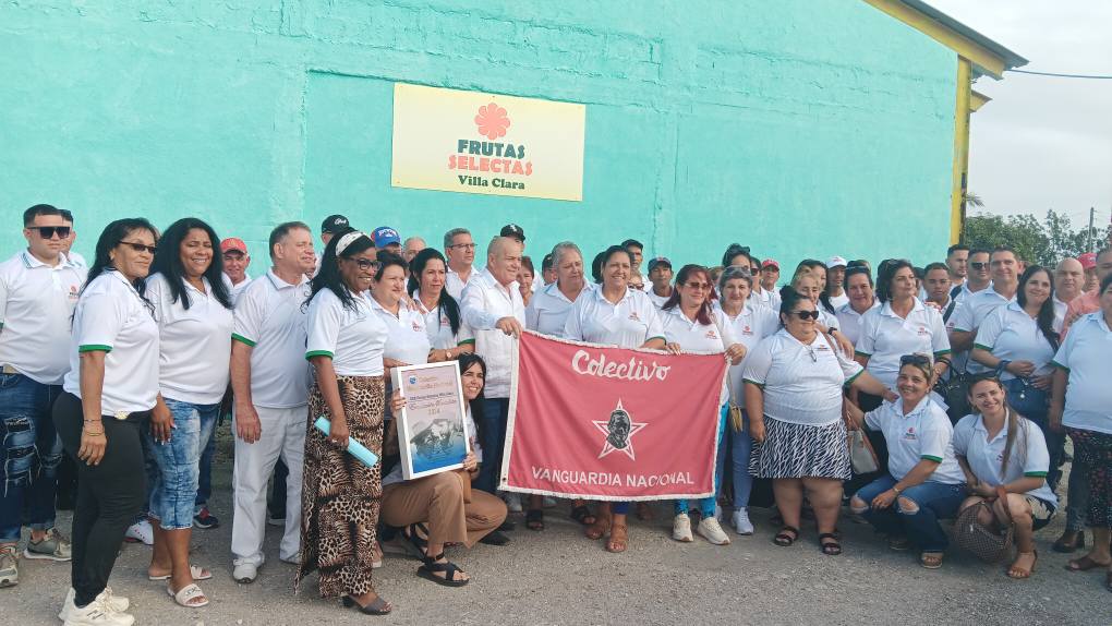 Frutas Selectas, Vanguardia Nacional 