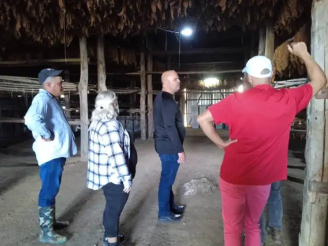 Intercambió  Osnay Miguel Colina Rodríguez con productores  de Placetas
