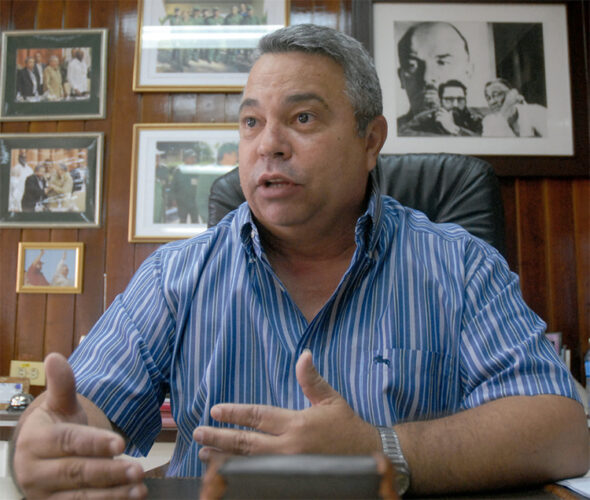 Los cubanos volverán a sus plazas