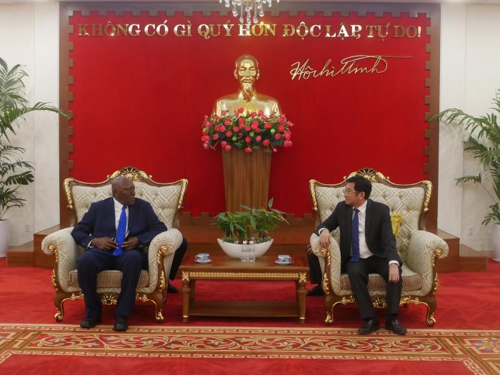 Las relaciones de Cuba con Vietnam tienen alta prioridad