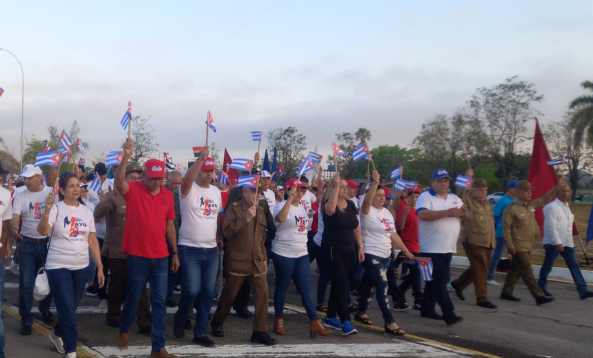 Listos los villaclareños para protagonizar otro desfile histórico este Primero de Mayo